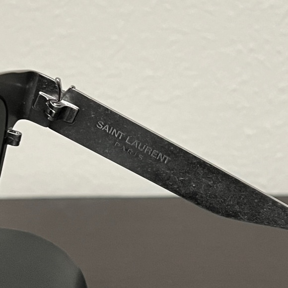 New Saint Laurent Round Sunglasses SLM42 Silver Grey Temple Logo YSL Case - Picture 7 of 13